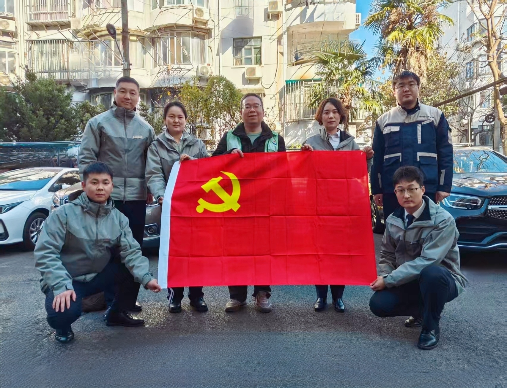 “凈美社區(qū)”志愿服務(wù)活動圖片3